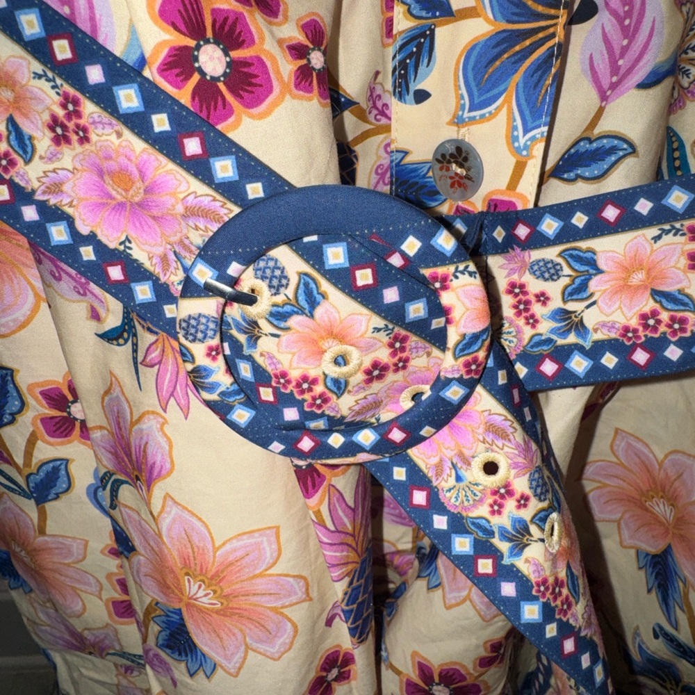 FARM Rio Floral Multicolor Romper - Picture 4 of 9